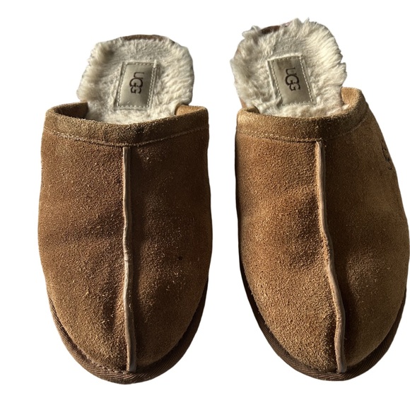 UGG Scuff Chestnut Suede Slip-Ons - Picture 1 of 8